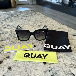 Quay icy sunglasses NEW